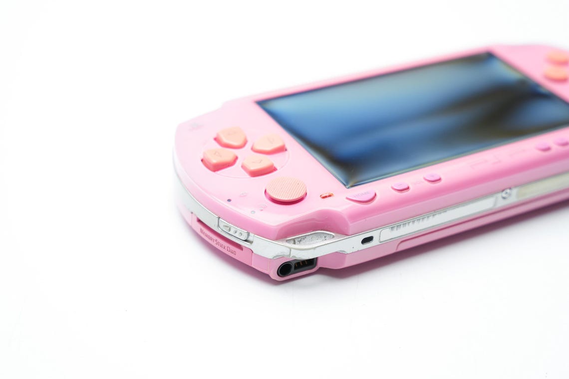Sony PlayStation Portable, foto 2 di 5