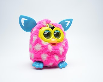 Adorable Vintage Furby: compañero de juegos interactivo y comunicativo