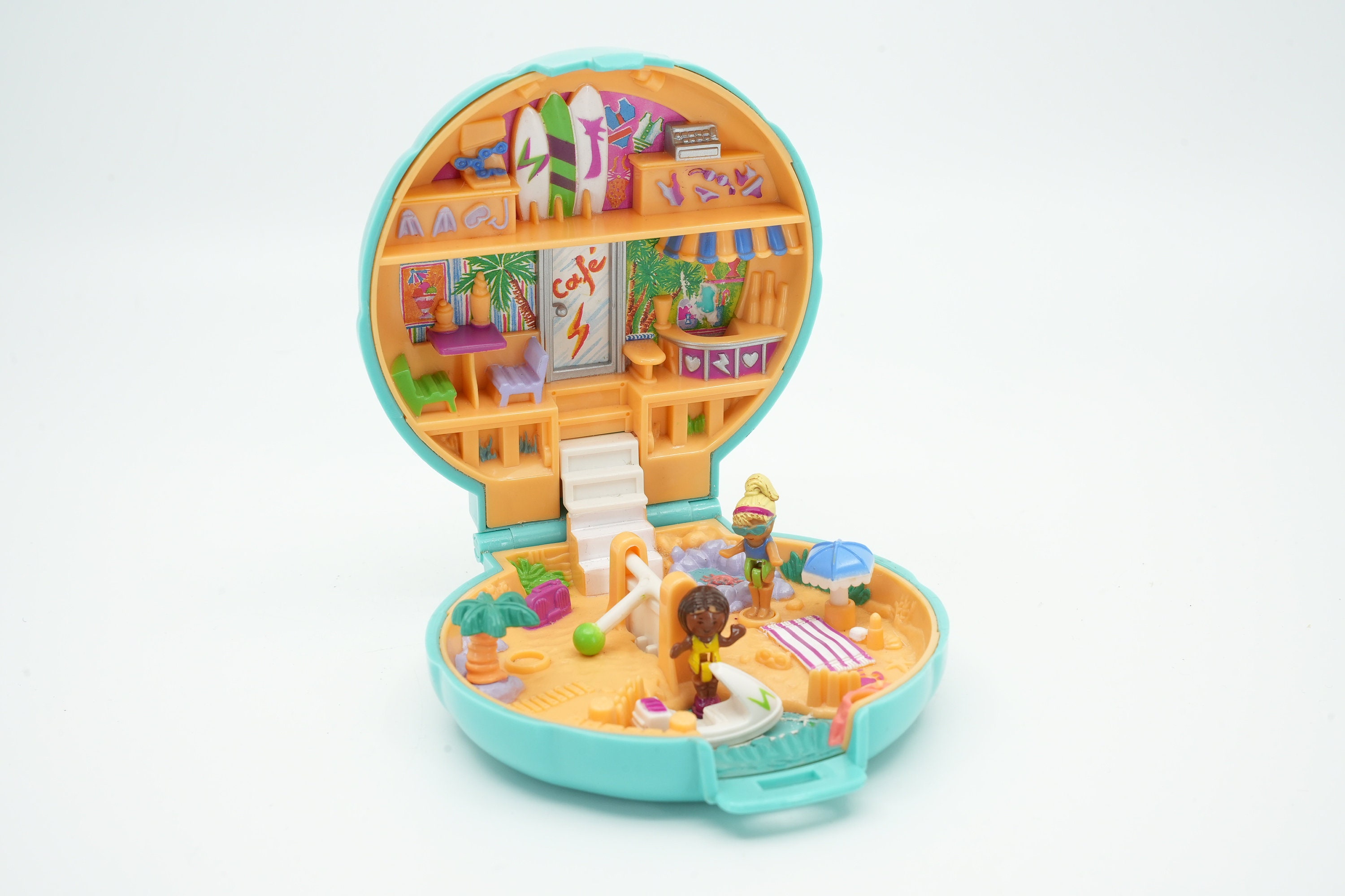 Polly pocket store beach party
