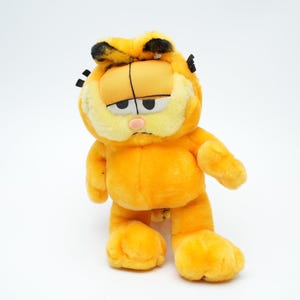 Vintage Garfield Plush Toy - United Feature Syndicate Inc. & Paws (1981)