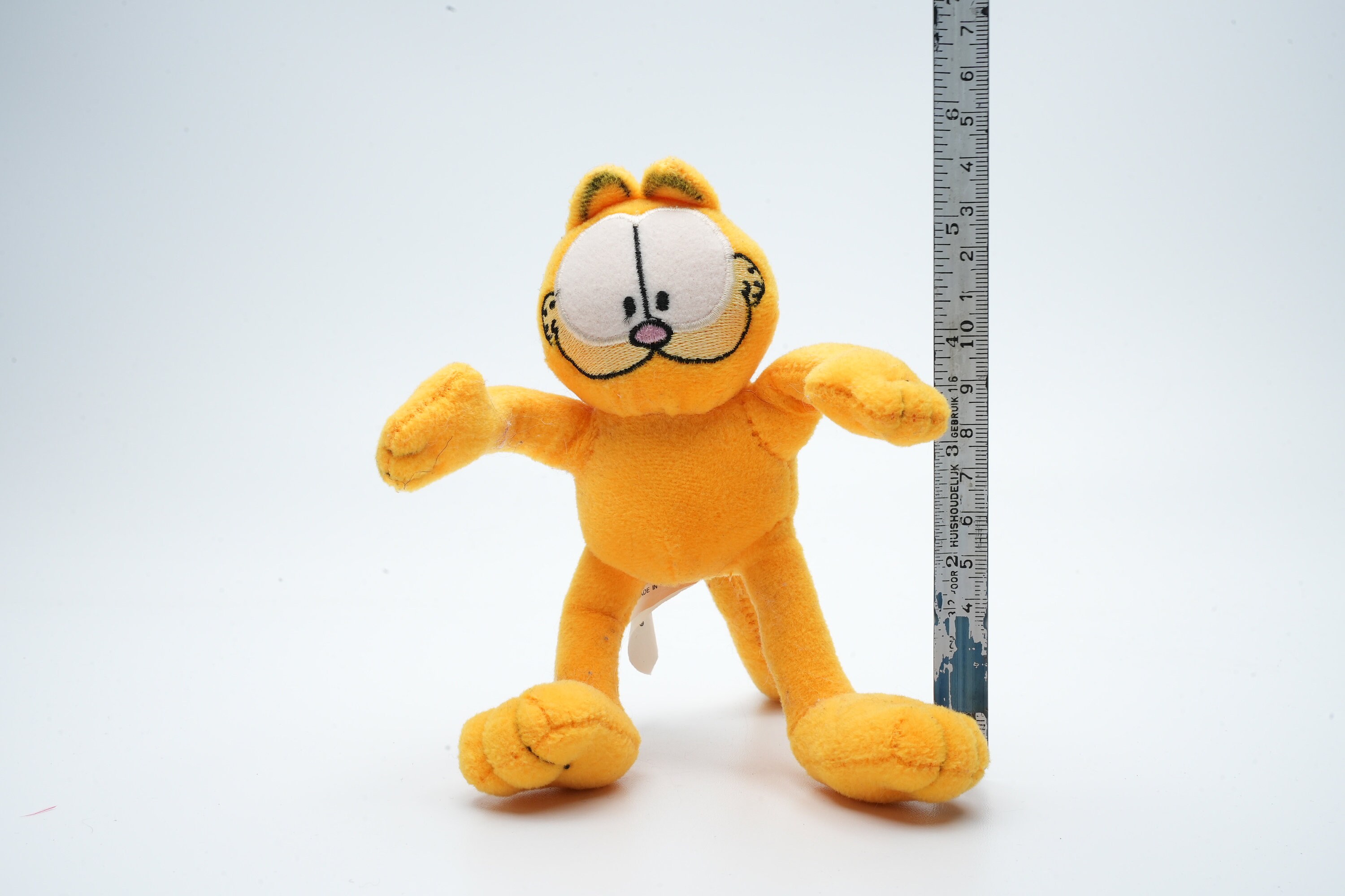 Flexible Garfield Plush – Charming and Poseable Vintage