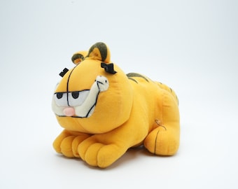 Garfield vintage plush | beautiful Garfield plush for the collection