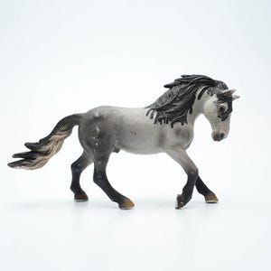 Schleich Pferd 9 cm (ca. 3,5 Zoll) – 2005 – Vintage Sammlermodell