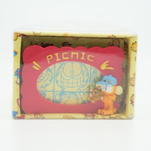 Vintage Garfield Photo Frame Set (1987) – “Love” Collectible Frames