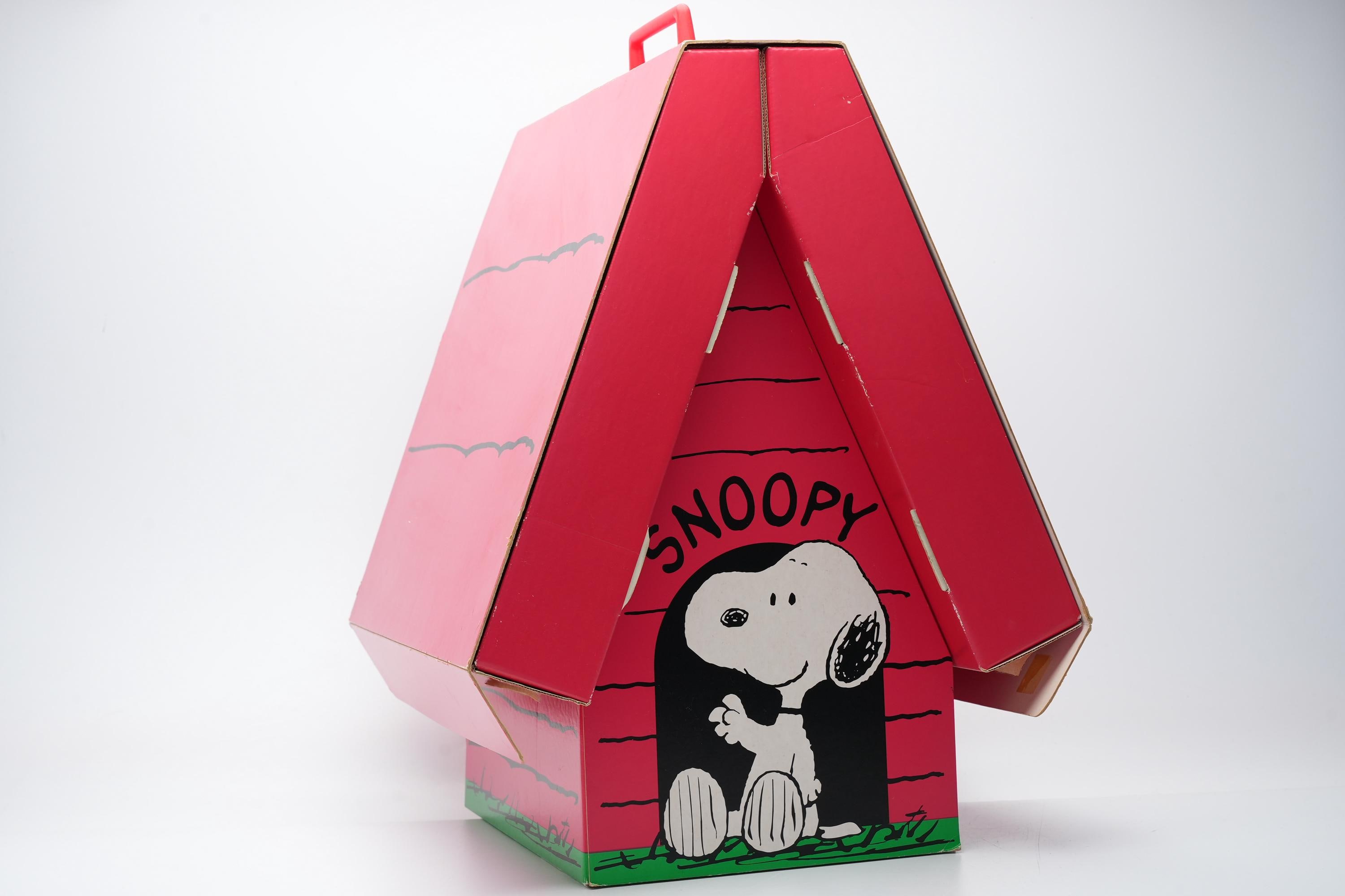 Complete Snoopy World Tour Set With Certificate - Mcdonald's Happy