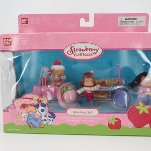 Miniland - Set de decoración para tarta de jengibre y tarta de fresa, estilo vintage Bandai | Tarta de fresas Antiguo