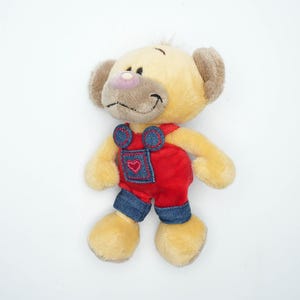 Vintage Pimboli Plush in Red Overalls – Diddl & Friends by Depesche (1990s, 15 cm)