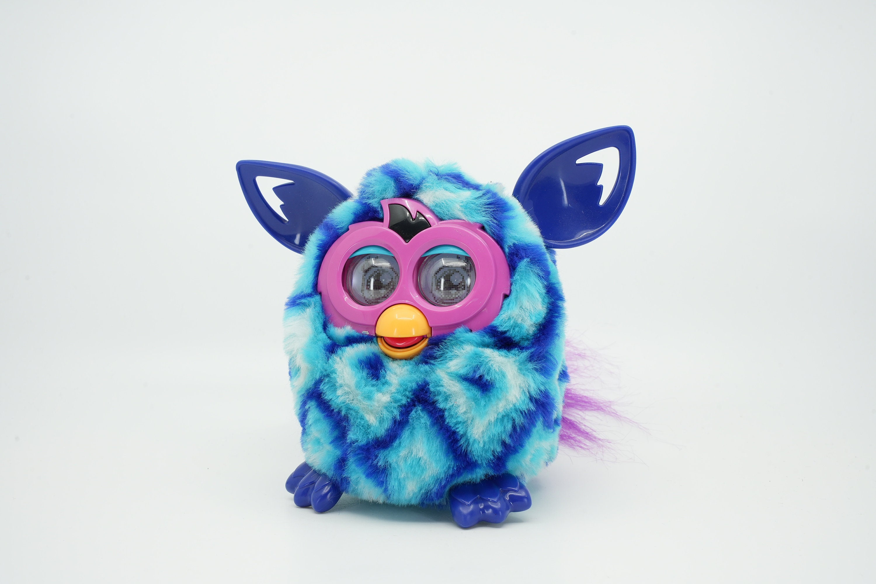 Furby : la célèbre peluche interactive fait son grand retour pour Noël (et  elle est à -44% chez ) 
