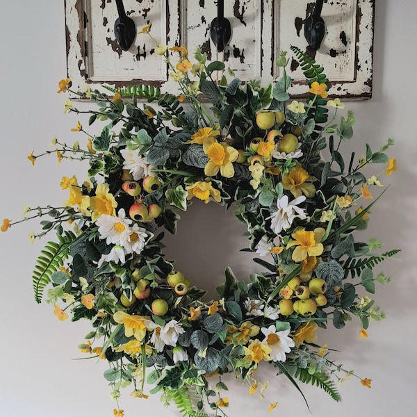 Spring wreath, summer wreath, wreath, door wreath, flower wreath, easter wreath, artificial wreath, all year wreath, mothers day gift