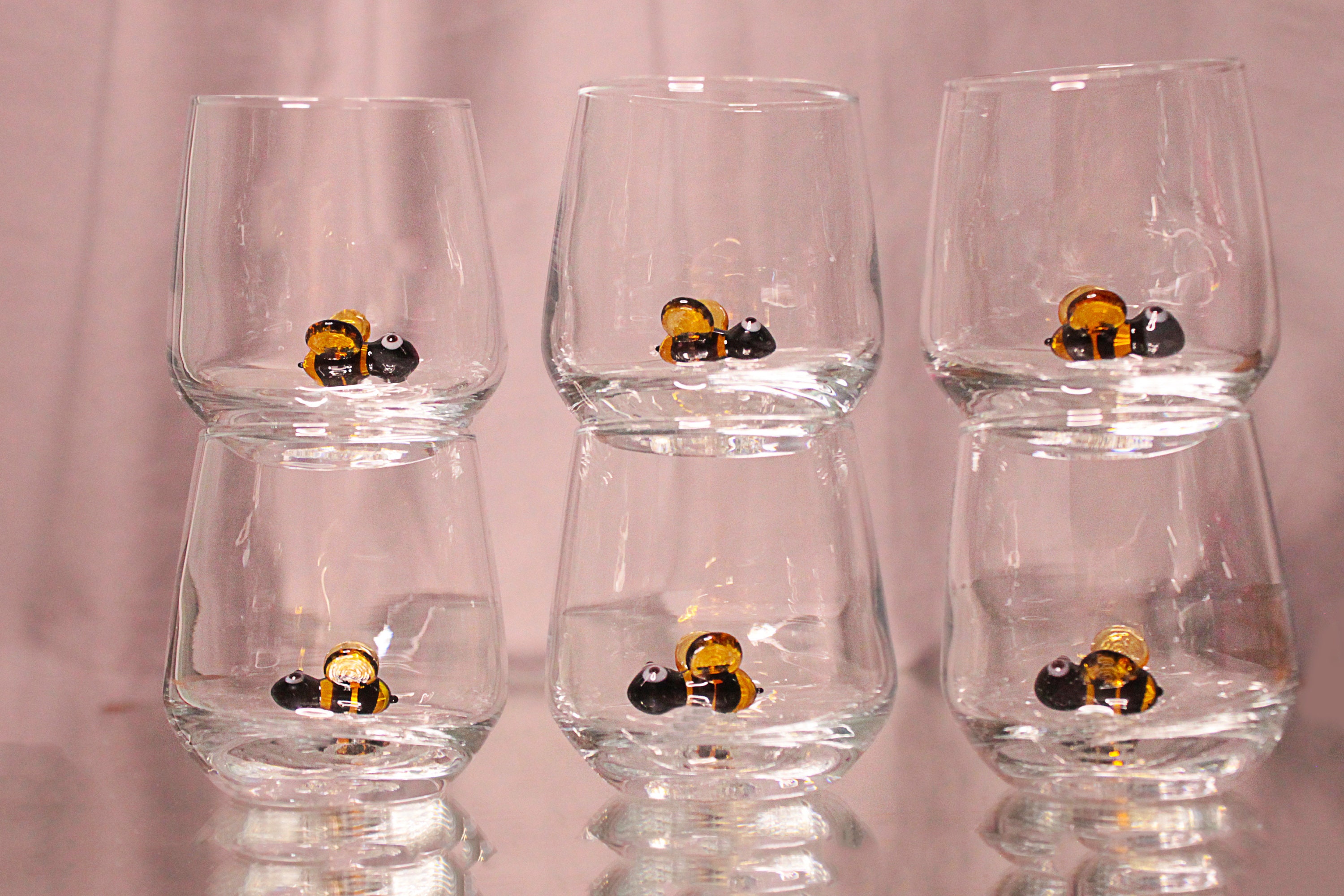 drinking glasses with bees on them