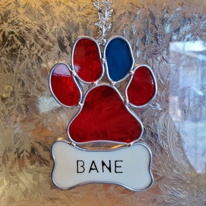 Pet Memorial Stained Glass Paw Print Suncatcher W/personalized Dog Bone ...