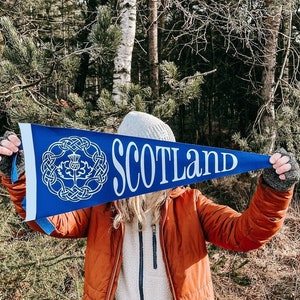 SCOTLAND Pennant Flag / felt pennant / wall hanging banner / souvenir / edinburgh / travel souvenir / nostalgic decor / scottish thistle image 1