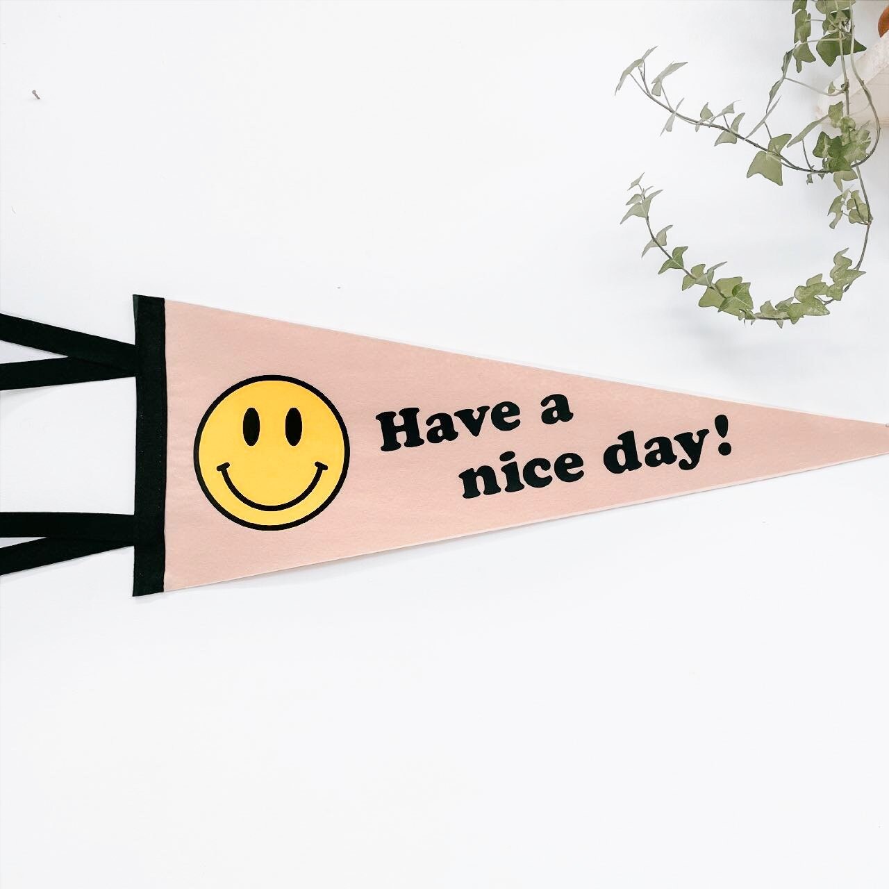 Passez Une Belle Journée Smiley Pennant Flag/Feutre Fanion Bannière Murale Galerie Décoration Motiva