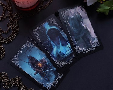 Dark Souls Tarot Deck: 78 Gothic Soulslike Cards for Divination