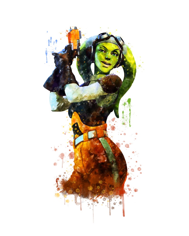 Puede incluir: Una pintura de acuarela de un personaje femenino de piel verde con ropa naranja y marr&oacute;n, sosteniendo un bl&aacute;ster. El personaje tiene orejas grandes y puntiagudas y lleva gafas protectoras. El fondo es un lienzo blanco con salpicaduras de color.