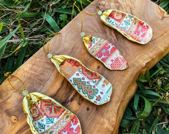Very Merry Retro | Oyster Ornaments