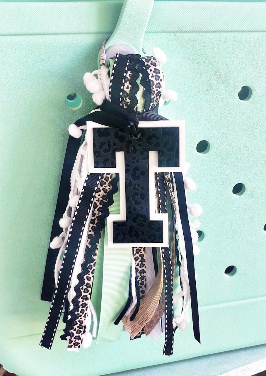 Monogram bag tag, bag charm, acrylic bag tag, beach bag tag, pool bag charm, initial tag, bogg bag tag, leopard name tag, Bogg bag keychain