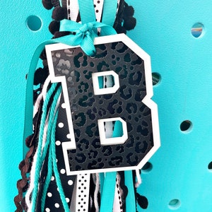 Monogram bag tag, bag charm, acrylic bag tag, beach bag tag, pool bag charm, initial tag, bogg bag tag, leopard name tag, Bogg bag keychain