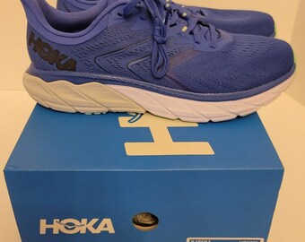 mens hoka size 10