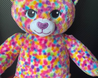 Super cute rare build a bear plush. Confetti kitty. Rainbow colours. Leopard. Plushie rescues. Soft toys. Plushies. Toy. Gifts.