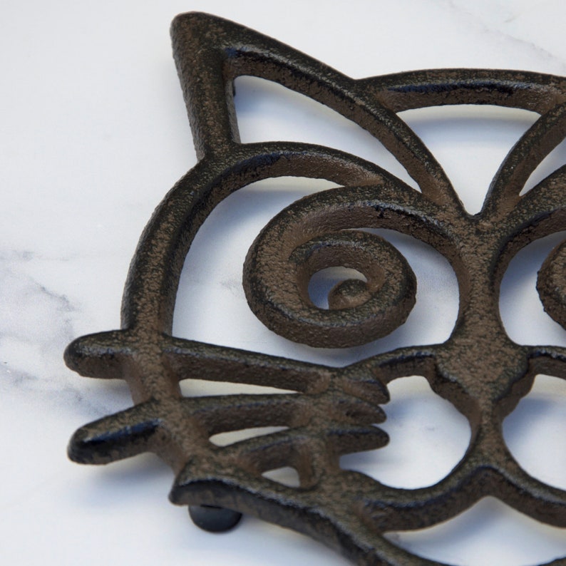 Cast Iron Trivet Rustic Style Antique Brown Finish Cat Face Shaped Pan Rest Hot Pan Stand Hot Pan Holder Kitchen Worktop Protector image 3