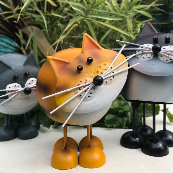 Metal Cat Ornament, Garden Cat Figurine, Bobbin Cat Ornaments for Home and Garden, Grey, Black or Ginger Cute Gifts for Cat Lovers