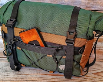 Handlebar Bag Roll Style – Waterproof Bikepacking Bag for Bicycle Touring, Green & Khaki Colors Available, Cycling Gear Storage.