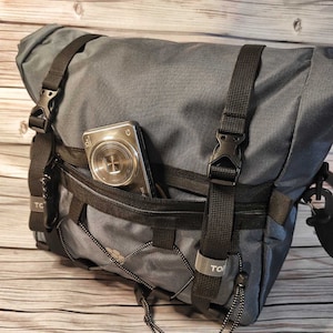 Bicycle Gear Grey. Bolsa de guidão, presente para ciclistas, bolsa de ciclismo, bolsa de mensageiro para bicicleta, bolsa frontal para bicicleta, bolsa de guidão. acessórios para bicicleta para mulheres