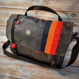 Messengertas. Ita canvas schoudertas heren/dames. Laptoptas op maat. Draagtas gepersonaliseerd. Crossbodytas. Regenboog fietstas. Boodschappentas