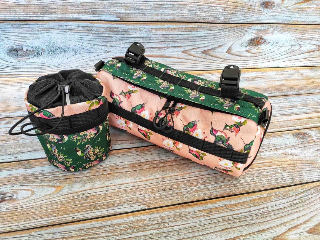 Hummingbird Bag on the Steering Wheel, Barrel Bag Pack Handlebar Bag ...