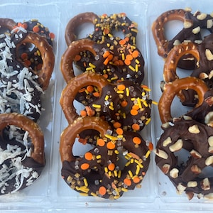 large chocolate covered pretzels. perfect for parties or gifts