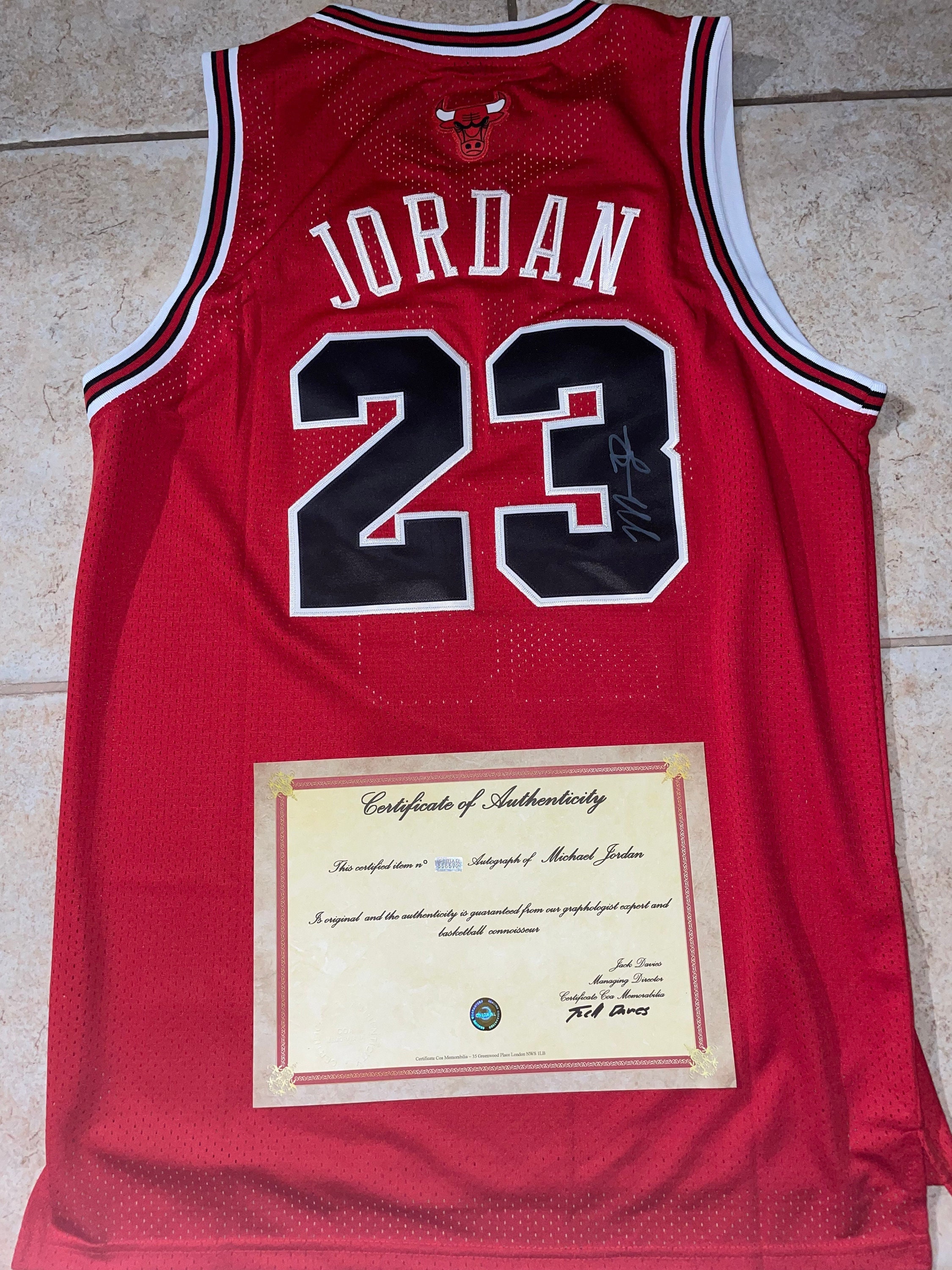 Michael Jordan Autograph for sale| 122 ads for used Michael Jordan ...