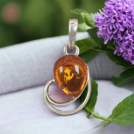 Pendentif Avec Chaîne Style Vintage - Couleur Vieil Or Patiné - Modèle 3618 - Occasion