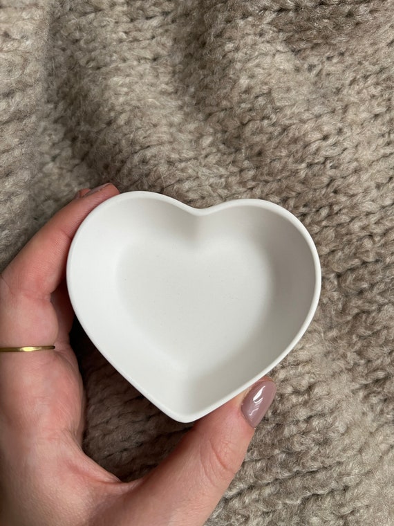 Schale "HERZ", handgemachte kleine Ringschale, Dekoschale in Herzform, Schmuckschale, Schmuckablage, Schälchen