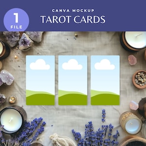 Mockup di carte dei tarocchi Lavanda, fiori secchi viola Modello Canva per lettura dei tarocchi, mazzo di tarocchi Drag & Drop, Flatlay per attività spirituali