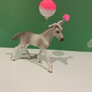 Cheval blanc, décoration de gâteau ou de table pour étalon, fête de poney, décoration de gâteau, fête de cheval