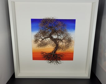 Árbol de alambre de cobre enmarcado