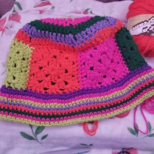 Bucket Hat Crochet Pattern, Granny Square, Scrap Yarn Crochet, Beginner Pattern, Gift for Crocheter, Easy Crochet, Kawaii Crochet, Patchwork