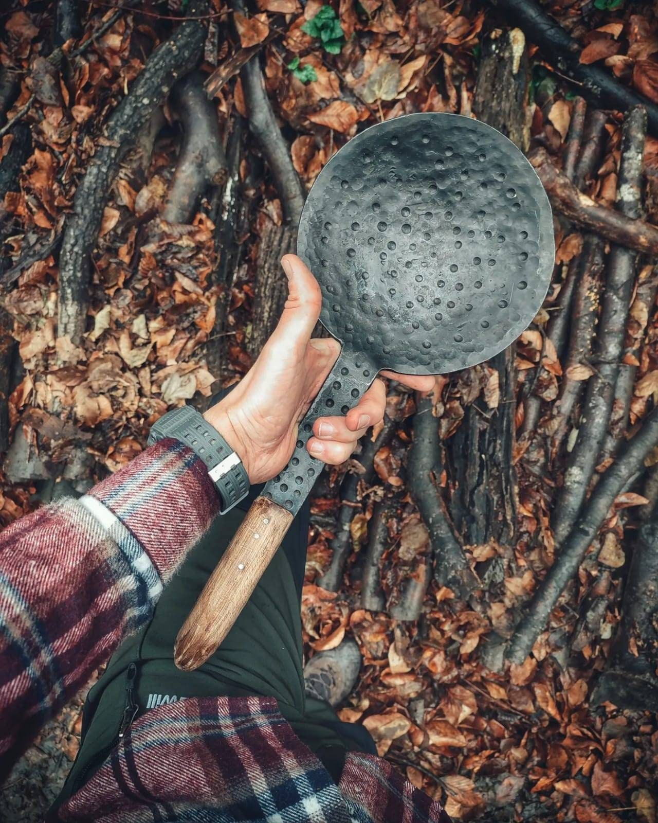 Camp Skillet, Hand Forged, Hiking 6.75 or 9.5 dia. Bushcraft and