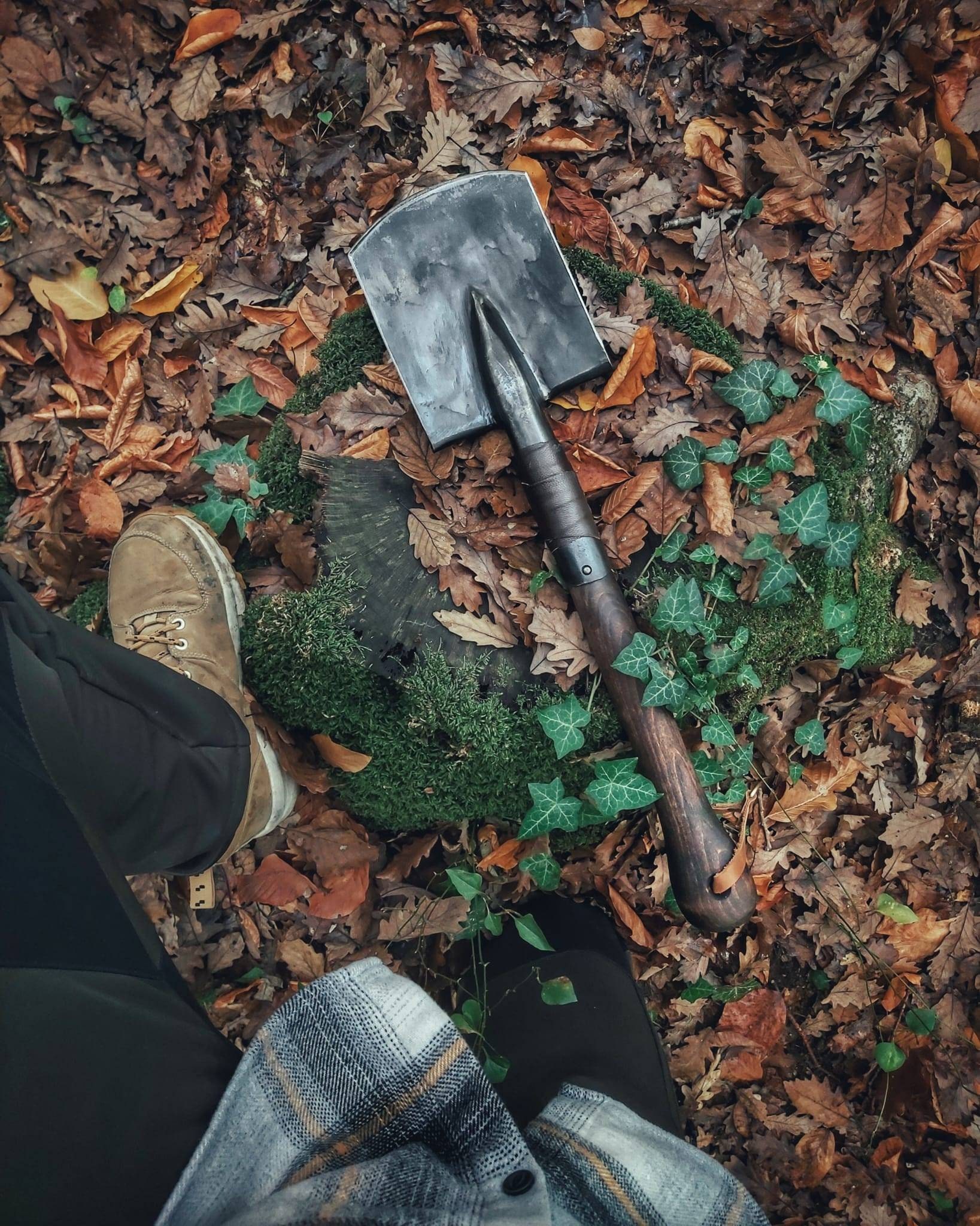 bushcraft Handmade blacksmith survival shovel with leather sheath survival tool