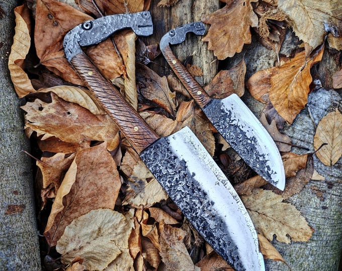 Spirit of Wild Horses  Traces of Freedom and Nobility Wild horses Artisan craftsmanship Forged knives Neck knife Traditional forgin