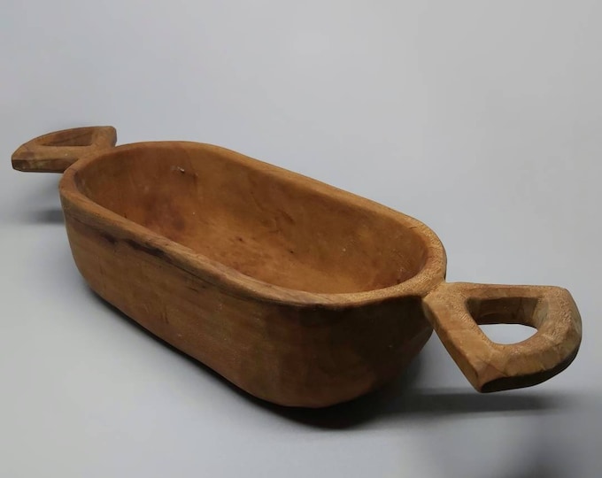 Handmade Minimalist Wooden Bowls with Dual Perforated Handles - Reflect Your Love for Nature