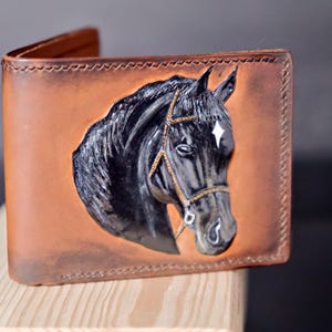 Handcrafted genuine leather wallet with embossed horse motif: a unique, personalized design symbolizing elegance and fortune