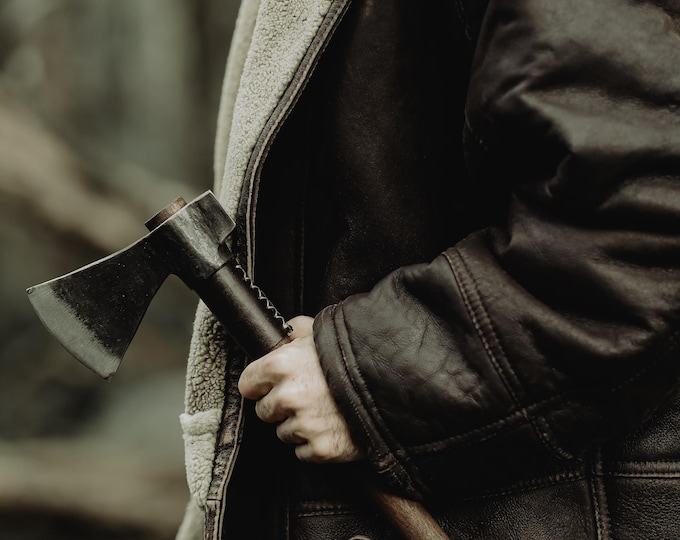 Handcrafted, quality axes: for an unforgettable camp experience! "Handmade, sharp and durable axes"