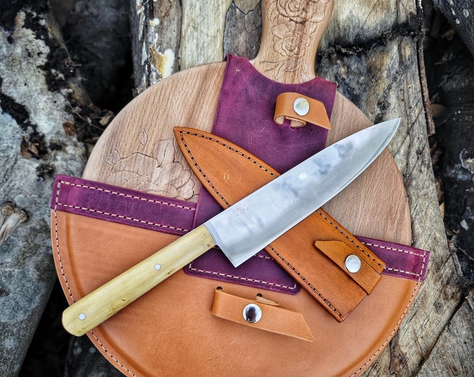 Elevate Your Dining Experience with Handcrafted Üzüm-Adorned Cutting Board and Stainless Steel Chef Knife in a Genuine Leather Bag