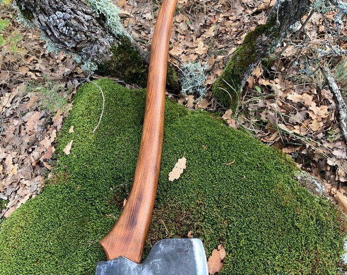 Reviving Classic Axes with Old-World Craftsmanship