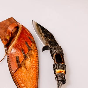 Handmade Blacksmith Forged Carbon Steel Outdoor Knife with Leather Sheath – Unique Bushcraft Collectible