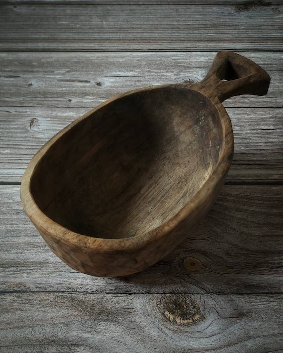手彫りの木製ボウル：素朴なブッシュクラフトのキャンディ皿 - Etsy 日本