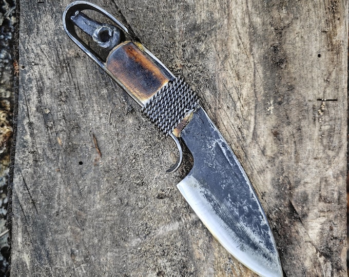 Ram's Head Carbon Steel Knife: Serpent Talisman Sheath