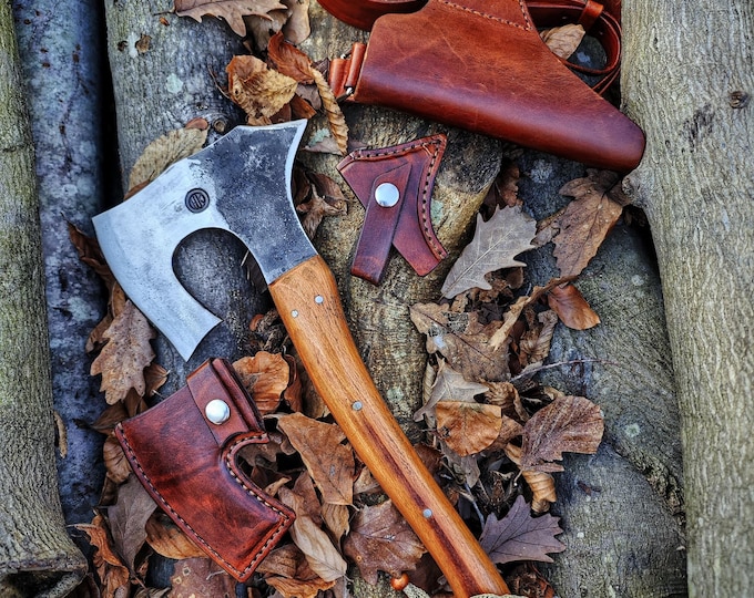 Hand-Forged One-Piece Steel Tactical Axe – The Peak of Strength and Durability